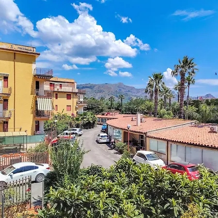 Loving Gift Apartment Giardini Naxos
