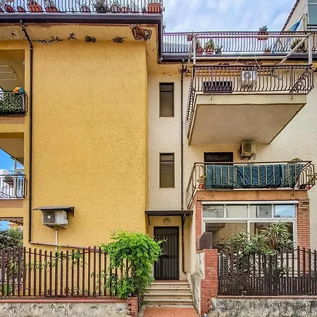 Loving Gift Apartment Giardini Naxos
